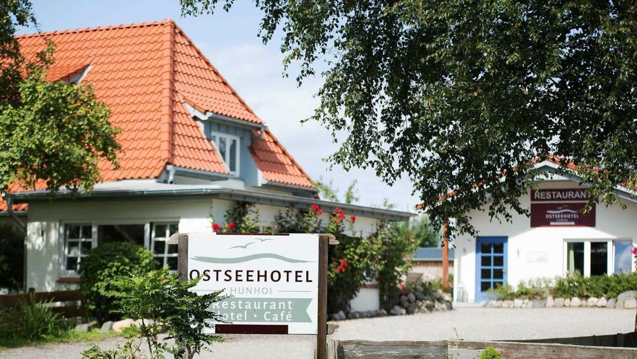 Ostseehotel Hunhoi Niesgrau Exteriör bild